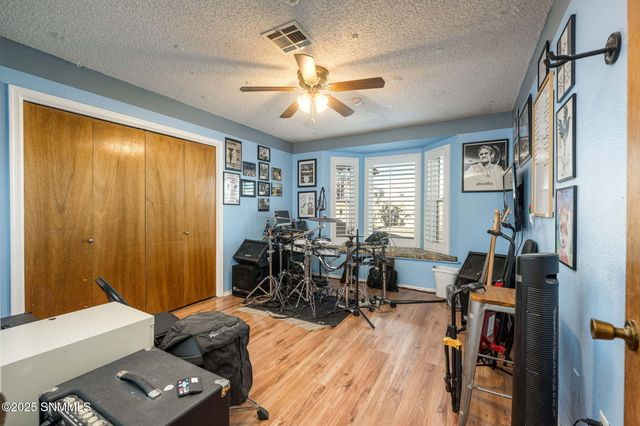 1030 Crossley Lane, Las Cruces, NM 88005