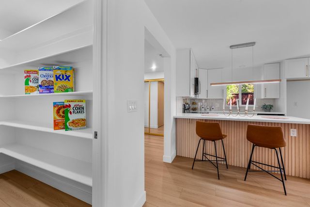 8895 Dixon Oaks Ln, Orangevale, CA 95662