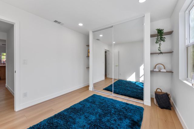 8895 Dixon Oaks Ln, Orangevale, CA 95662