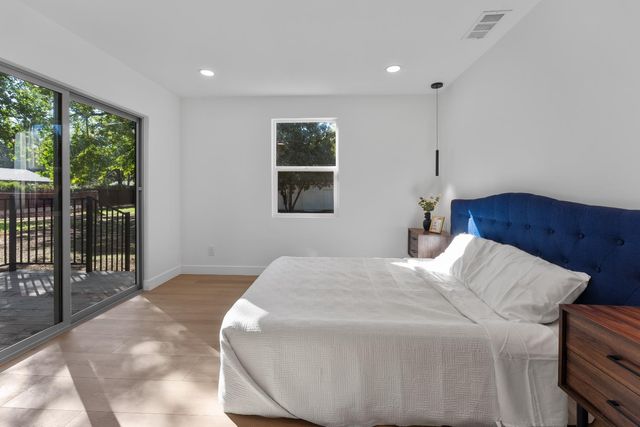 8895 Dixon Oaks Ln, Orangevale, CA 95662