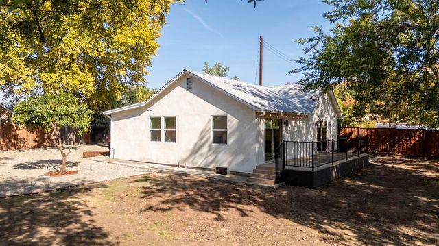 8895 Dixon Oaks Ln, Orangevale, CA 95662