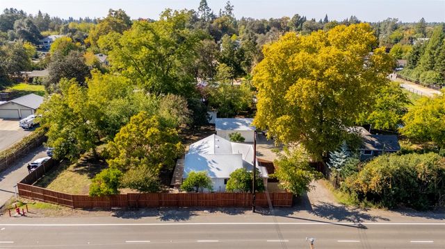8895 Dixon Oaks Ln, Orangevale, CA 95662