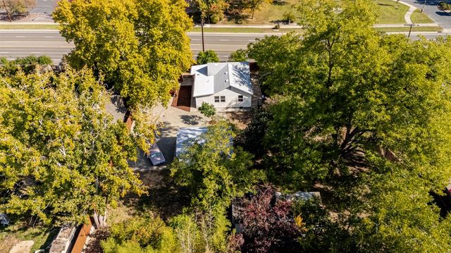 8895 Dixon Oaks Ln, Orangevale, CA 95662