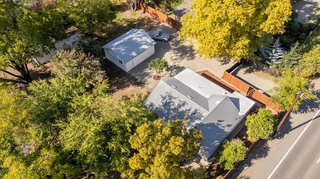 8895 Dixon Oaks Ln, Orangevale, CA 95662