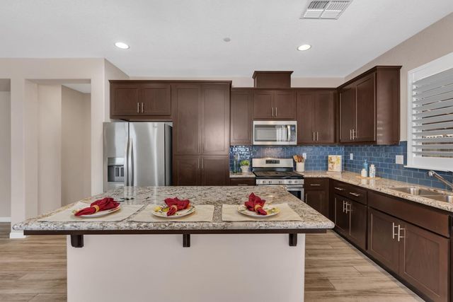 2580 Stone Creek Drive, Atwater, CA 95301
