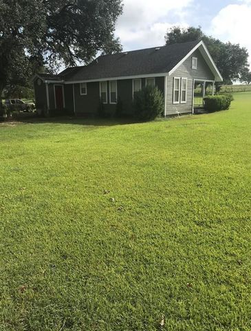 1532 County Road 250, Weimar, TX 78962