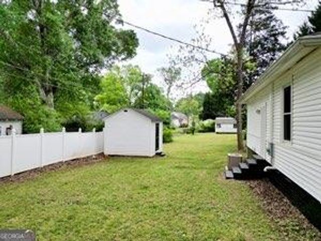 13 N Terrace N Avenue, Lindale, GA 30147