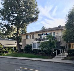 29 Calle Aragon G, Laguna Woods, CA 92637
