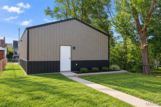 2725 59th Street, St Louis, MO 63139