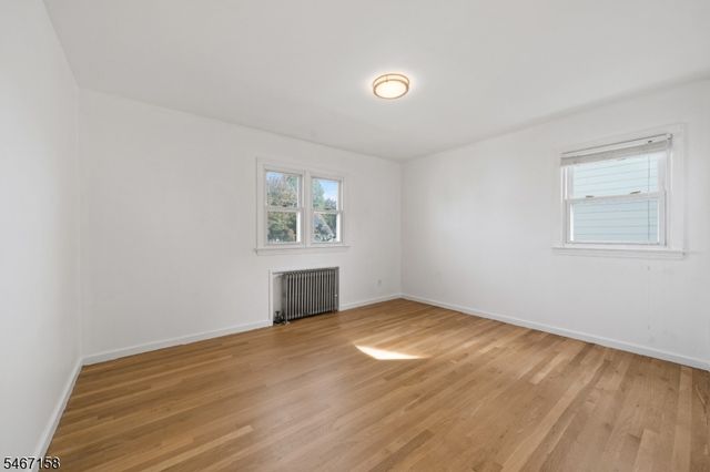 49 Warren St, Clifton City, NJ 07013