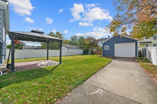 49 Warren St, Clifton City, NJ 07013