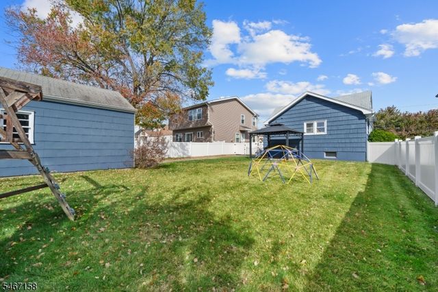 49 Warren St, Clifton City, NJ 07013