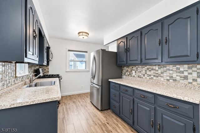 49 Warren St, Clifton City, NJ 07013