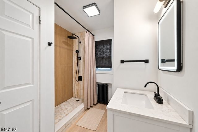 49 Warren St, Clifton City, NJ 07013