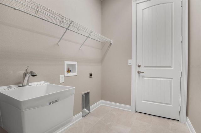 7903 LAKE JAMES BOULEVARD, Lakeland, FL 33810