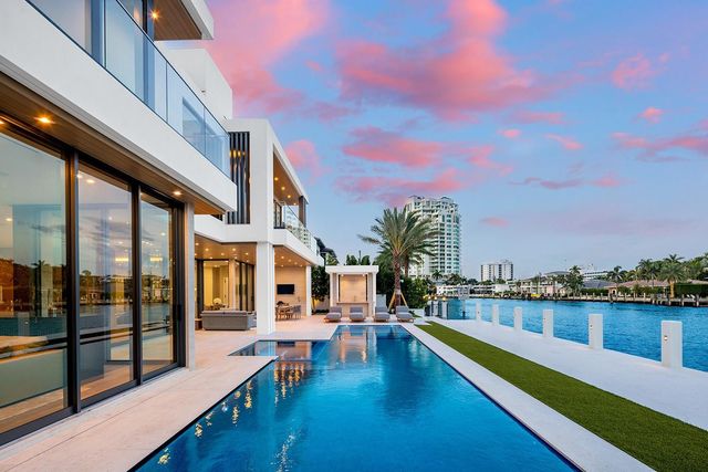 68 ISLA BAHIA Drive, Fort Lauderdale, FL 33316