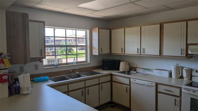 1640 JUNO TRAIL 202D, Astor, FL 32102