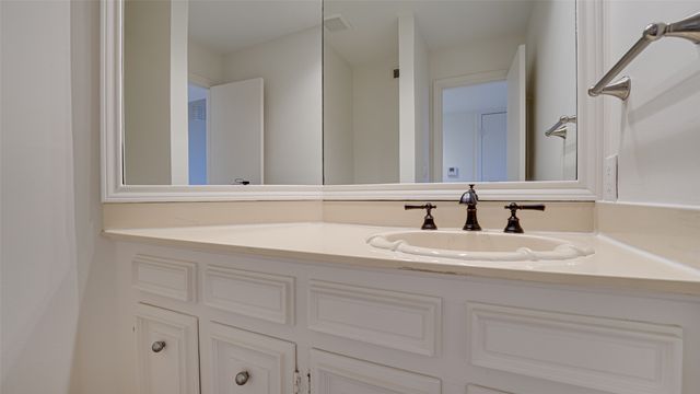 5818 Orchid Lane, Dallas, TX 75230