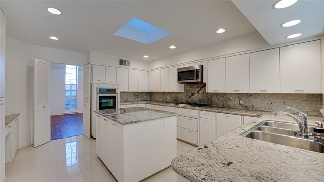 5818 Orchid Lane, Dallas, TX 75230