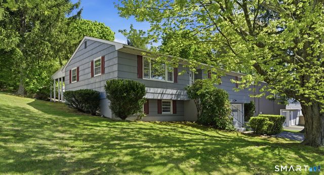94 Windy Drive, Waterbury, CT 06705