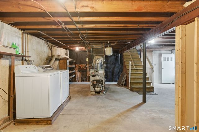 94 Windy Drive, Waterbury, CT 06705