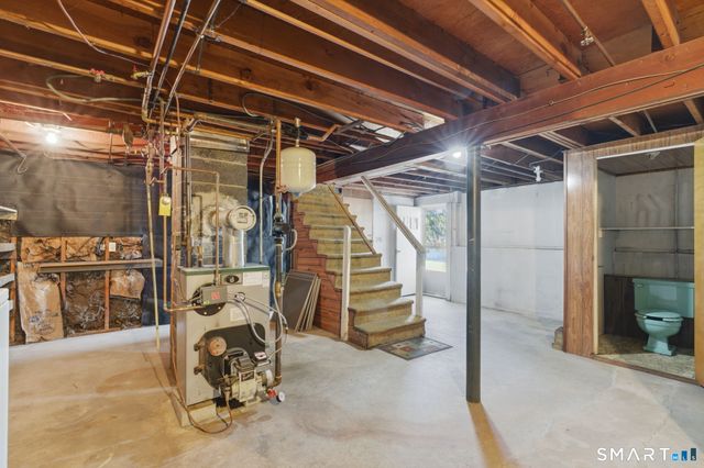 94 Windy Drive, Waterbury, CT 06705