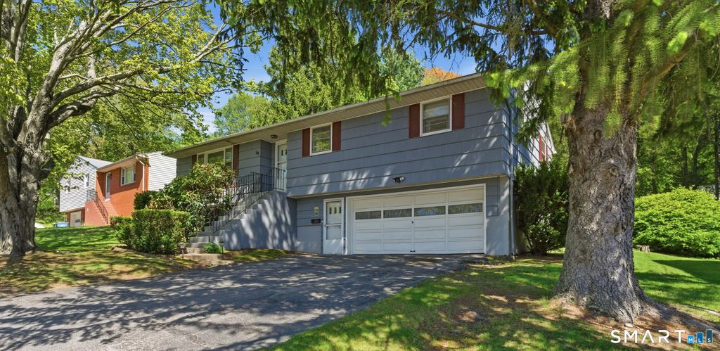 94 Windy Drive, Waterbury, CT 06705