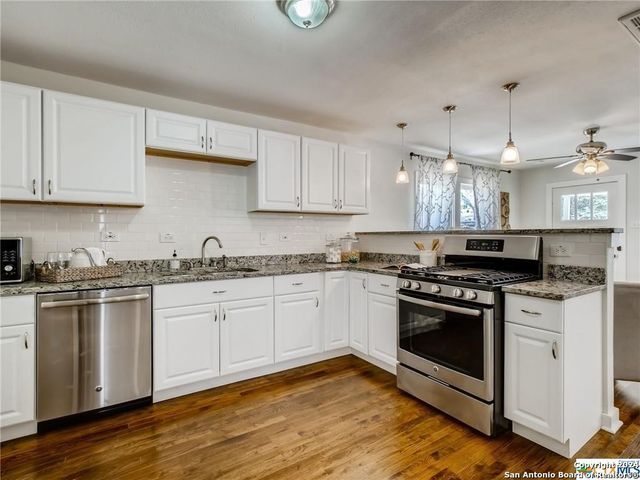 660 S Guenther Ave, New Braunfels, TX 78130