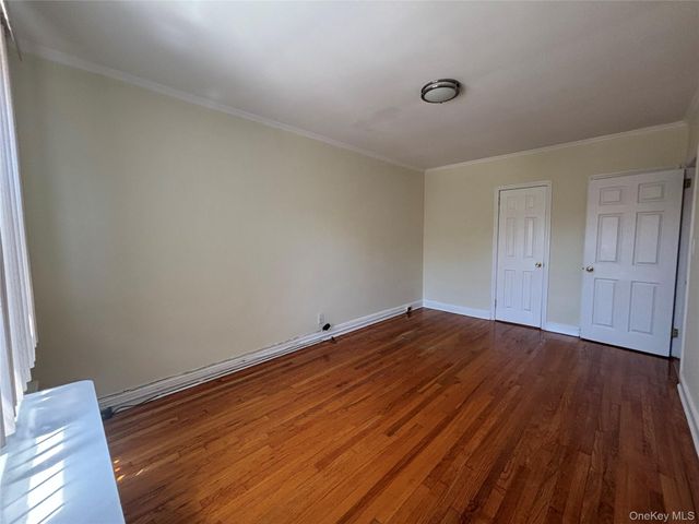 13241 60th Avenue, Flushing, NY 11355