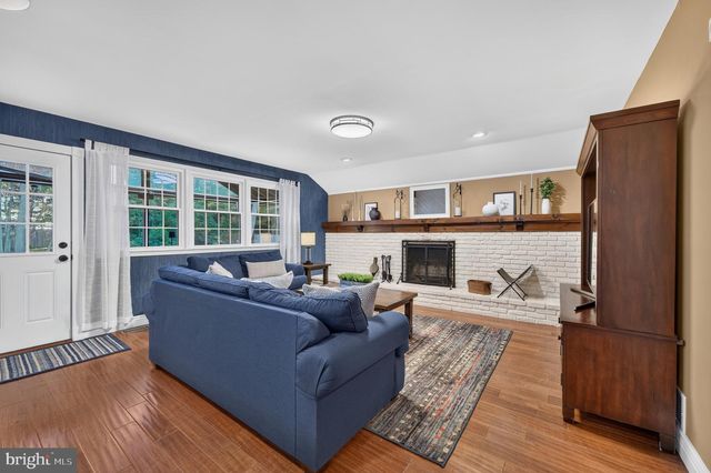 313 TAVISTOCK DR, Medford, NJ 08055