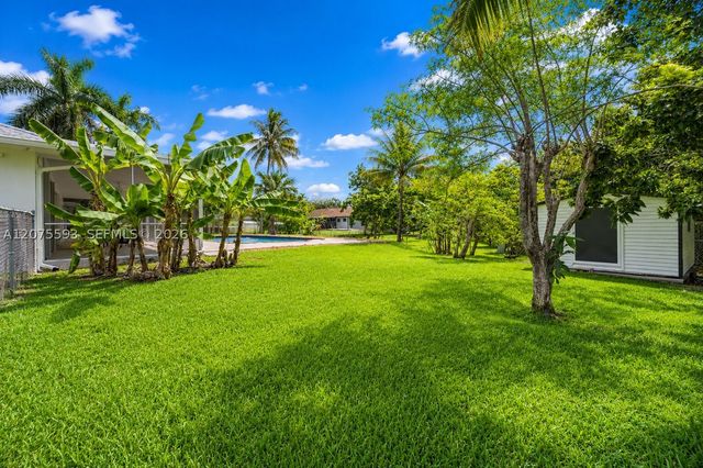 18465 SW 89th Ct, Cutler Bay, FL 33157