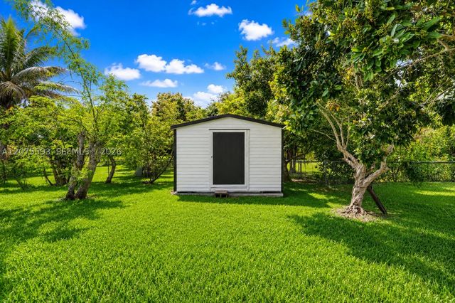 18465 SW 89th Ct, Cutler Bay, FL 33157