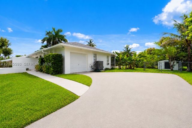 18465 SW 89th Ct, Cutler Bay, FL 33157