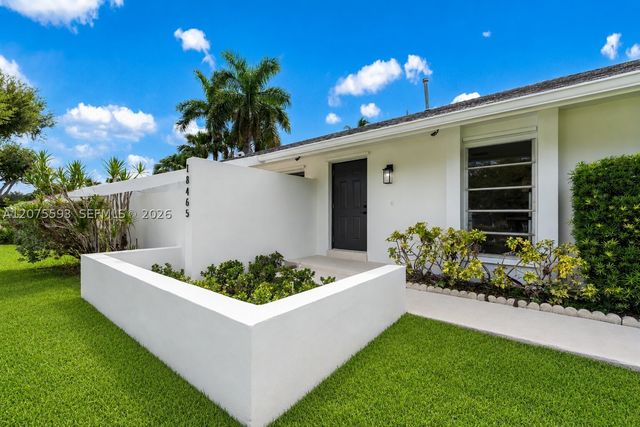 18465 SW 89th Ct, Cutler Bay, FL 33157