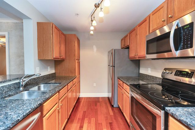 265 Edward J Roy Dr Unit 207, Manchester, NH 03104