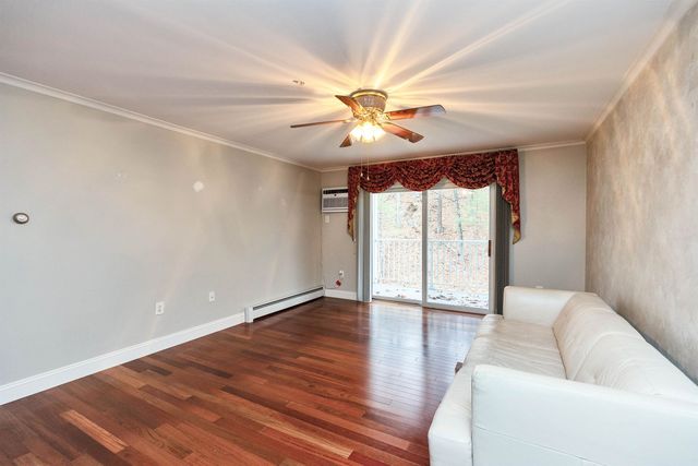 265 Edward J Roy Dr Unit 207, Manchester, NH 03104