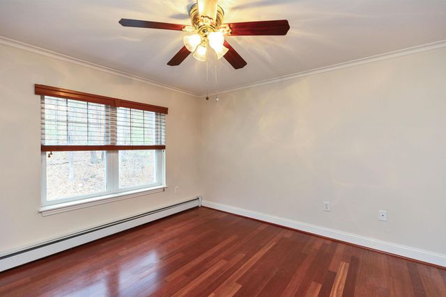 265 Edward J Roy Dr Unit 207, Manchester, NH 03104