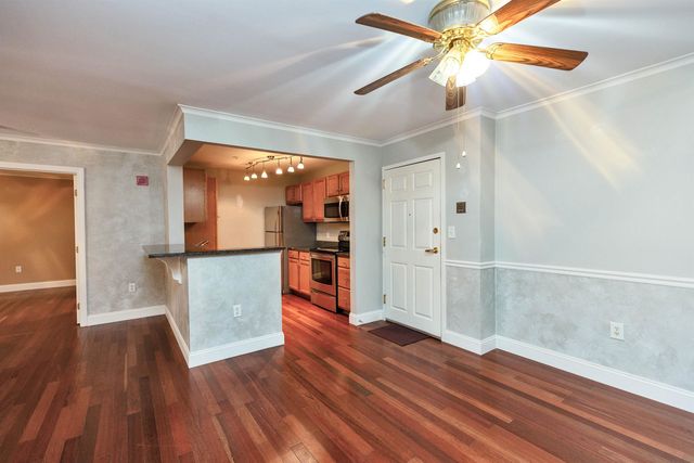 265 Edward J Roy Dr Unit 207, Manchester, NH 03104