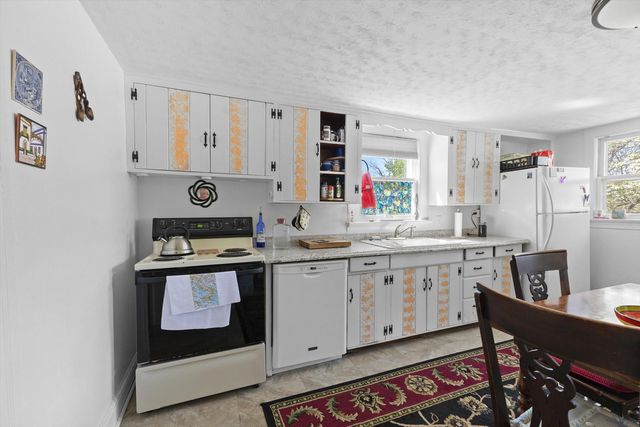 116 Cedar AVE, Vinton, VA 24179