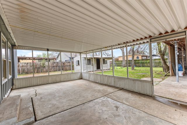 1014 Harlan Street, Irving, TX 75060