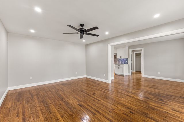 1014 Harlan Street, Irving, TX 75060