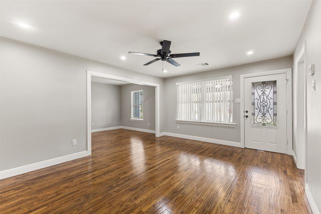 1014 Harlan Street, Irving, TX 75060