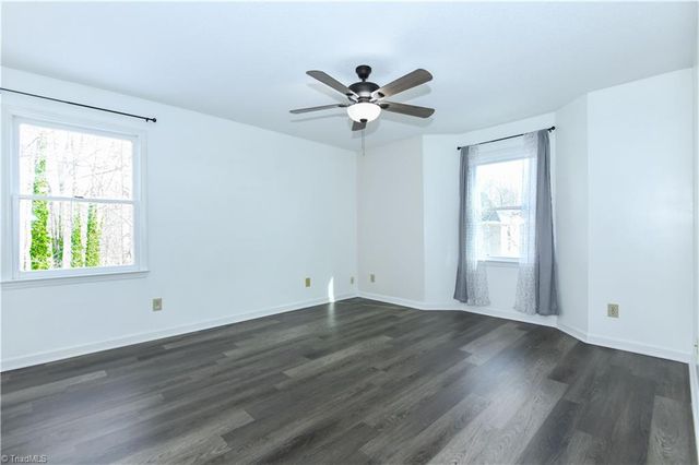 704 Glendale Drive E, Greensboro, NC 27406