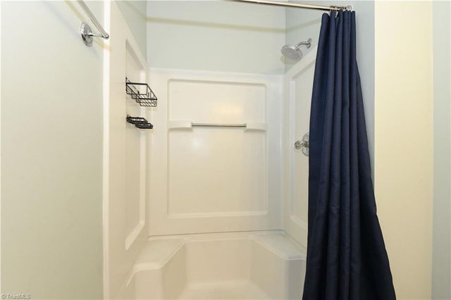 704 Glendale Drive E, Greensboro, NC 27406