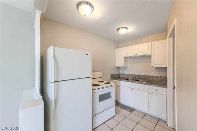 326 North 16th Street, Las Vegas, NV 89101