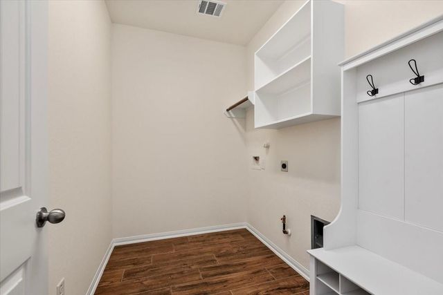 31911 Casa Linda Drive, Hockley, TX 77447
