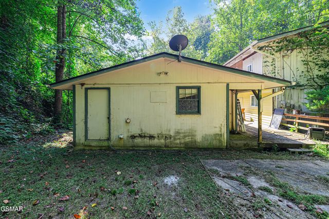 3176 N Clear Fork Road, Sevierville, TN 37862