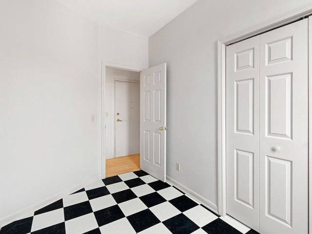230 College St Apt 4, Burlington, VT 05401