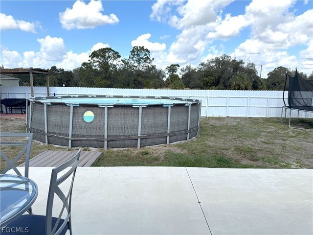 1086 W Leader CT, Labelle, FL 33935