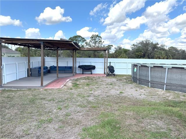 1086 W Leader CT, Labelle, FL 33935